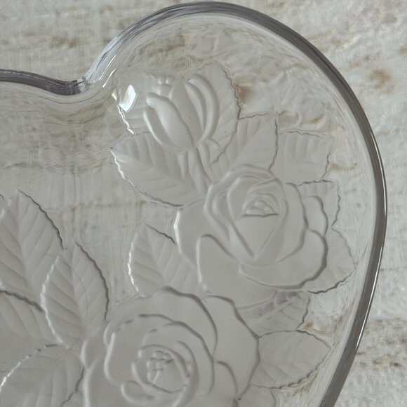 Vintage Clear Glass Heart Shaped Trinket Dish with Embossed Flower Design - Picture 2 of 9